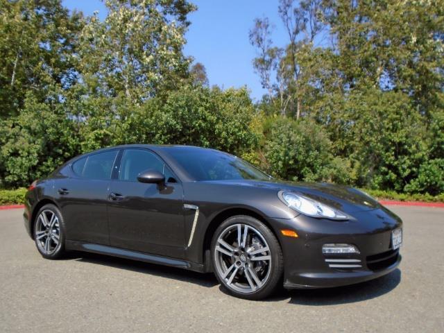 2012 Porsche Panamera (Gray/Black)