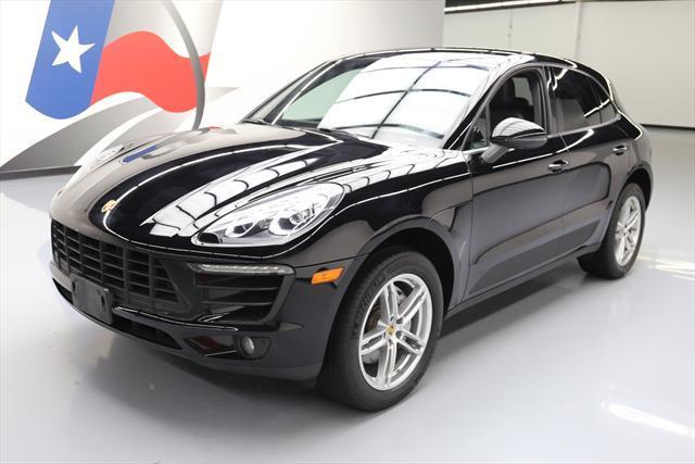 2015 Porsche Macan (Black/Black)