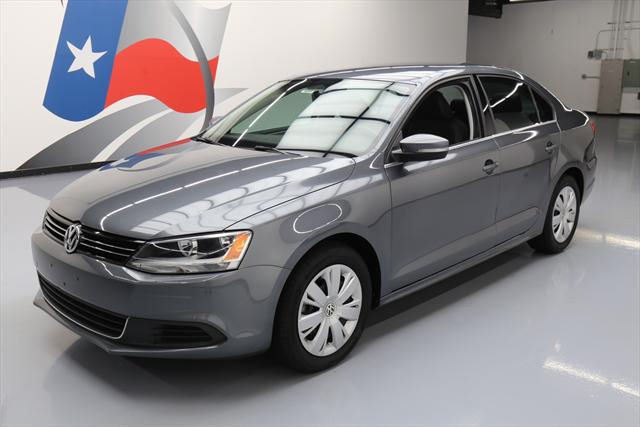 2013 Volkswagen Jetta (Gray/Black)