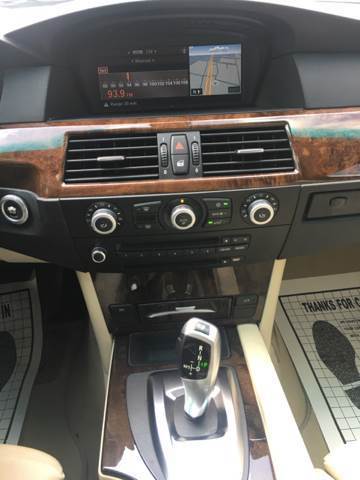 2008 BMW 5-Series (White/Beige)