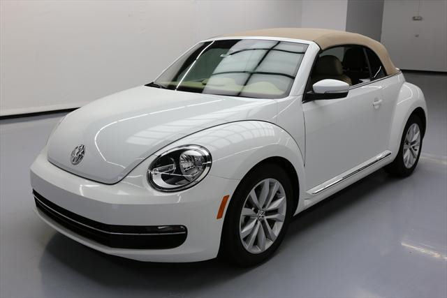 2015 Volkswagen Beetle-New (White/Tan)