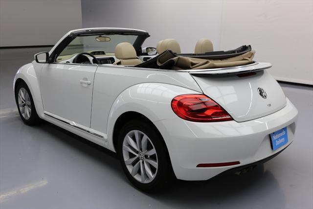 2015 Volkswagen Beetle-New (White/Tan)