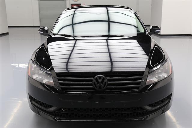 2015 Volkswagen Passat (Black/Black)