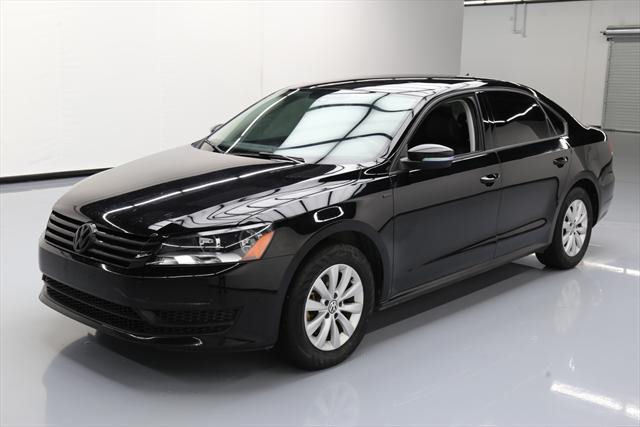 2015 Volkswagen Passat (Black/Black)