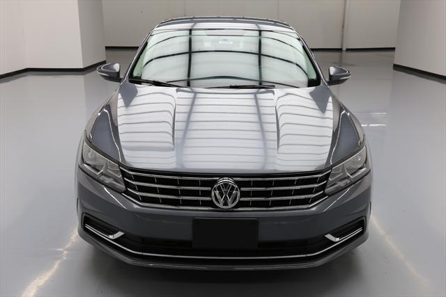 2016 Volkswagen Passat (Gray/Gray)