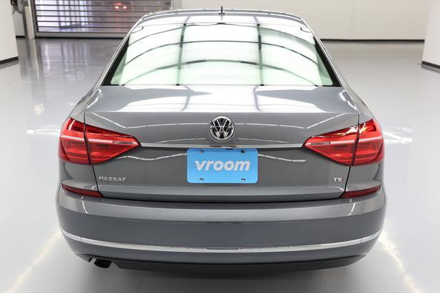 2016 Volkswagen Passat (Gray/Gray)