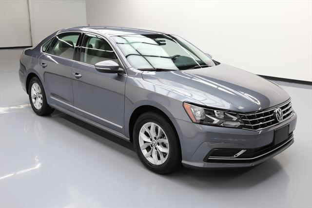2016 Volkswagen Passat (Gray/Gray)