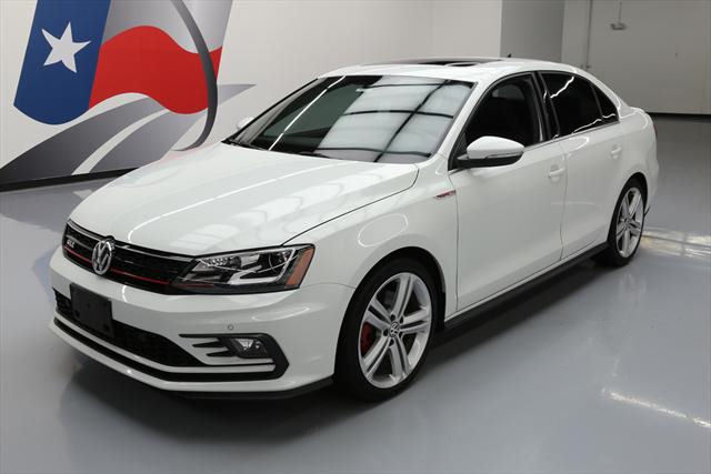 2016 Volkswagen Jetta (White/Black)