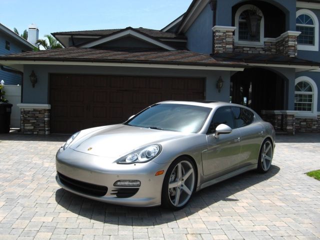 2013 Porsche Panamera (Silver/Black)