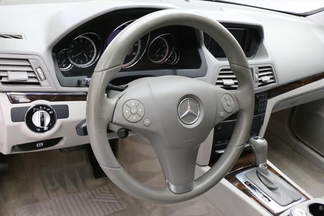 2010 Mercedes-Benz E-Class (Gray/Gray)