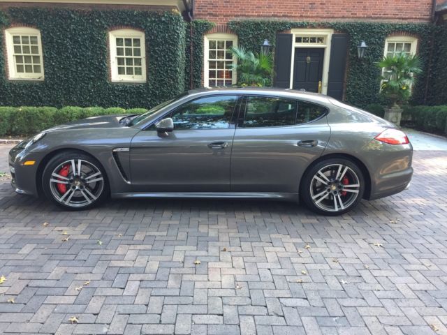 2013 Porsche Panamera (Gray/Black)