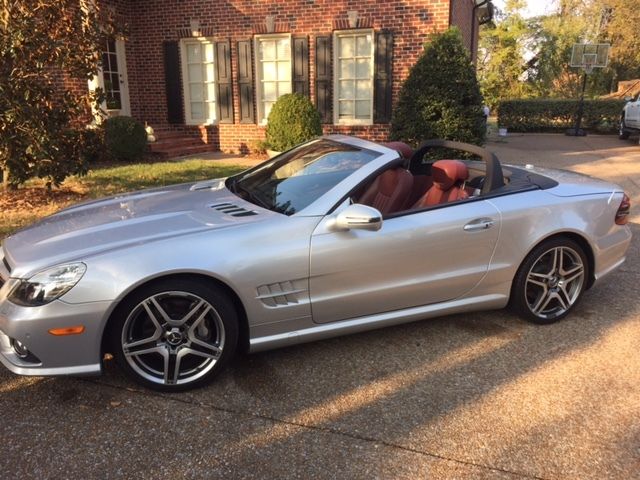 2009 Mercedes-Benz SL-Class (silver/red)