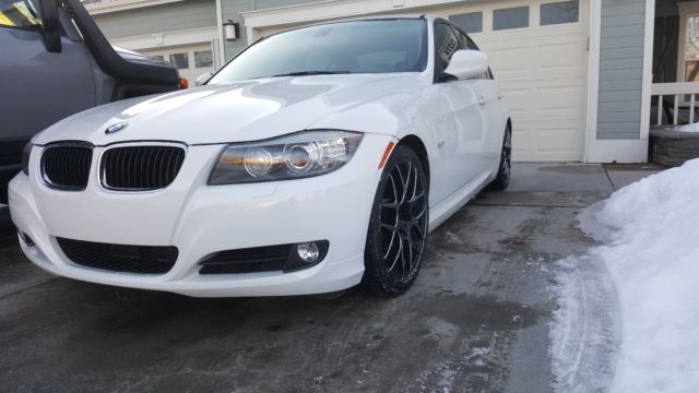 2011 BMW 3-Series (White/Tan)