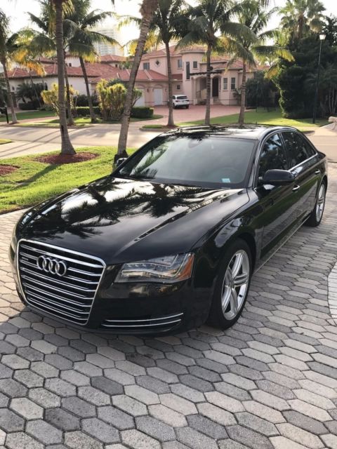 2013 Audi A8 (Black/Black)