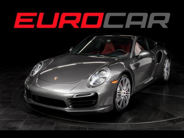 2016 Porsche 911 (Gray/Red)