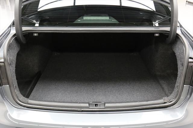 2015 Volkswagen Passat (Gray/Black)