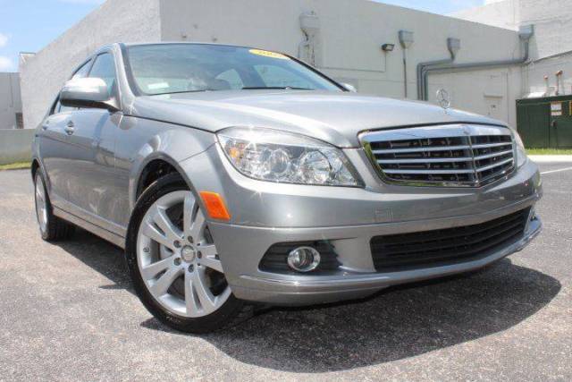 2009 Mercedes-Benz C-Class (Gray/Black)