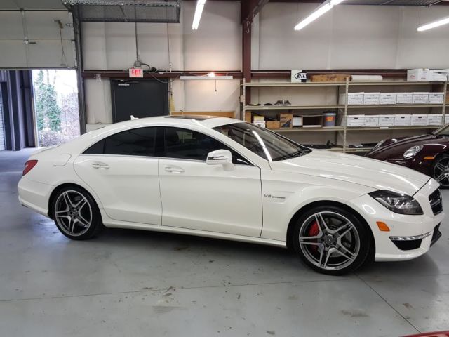 2012 Mercedes-Benz CLS-Class (Diamond White/Black Nappa)