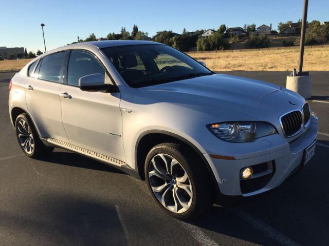 2013 BMW X6 (Pearl Silver/Black)