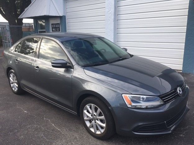 2014 Volkswagen Jetta (Gray/Black)