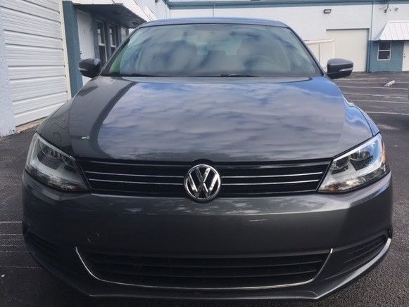 2014 Volkswagen Jetta (Gray/Black)