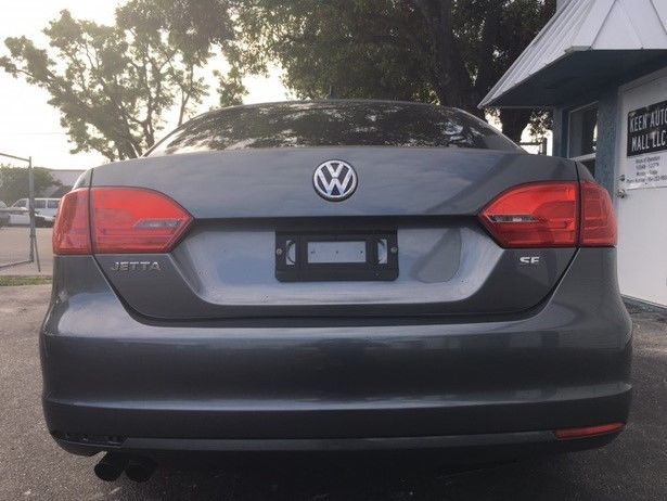 2014 Volkswagen Jetta (Gray/Black)