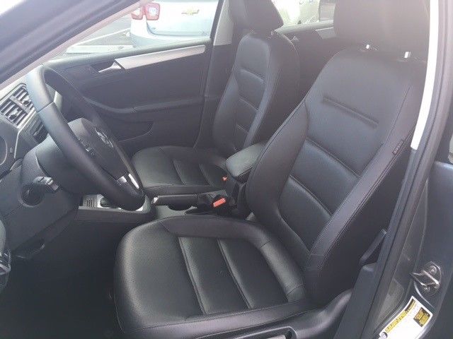 2014 Volkswagen Jetta (Gray/Black)