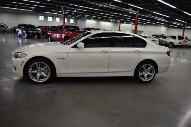 2012 BMW 5-Series (White/Beige)