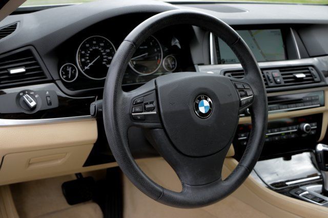 2014 BMW 5-Series (Gray/Venetian Beige)