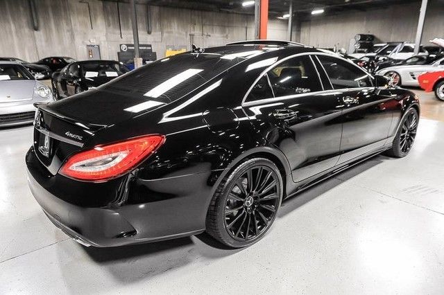 2016 Mercedes-Benz CLS-Class (Black/Black)