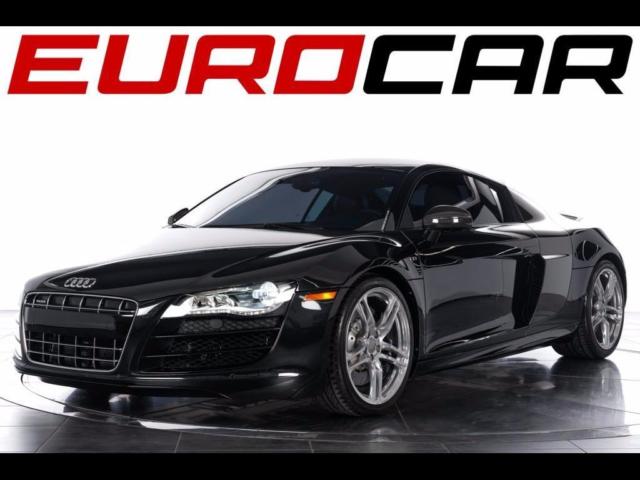 2012 Audi R8 (Black/Black)