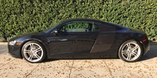 2008 Audi R8 (Phantom Black Pearl/Black)