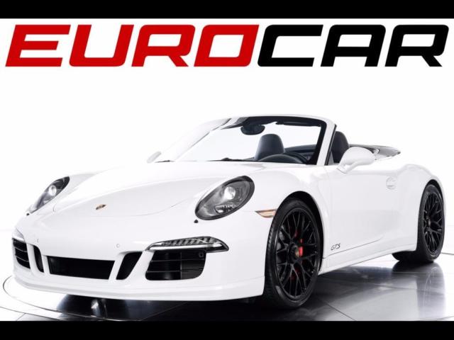 2015 Porsche 911 (White/Black)