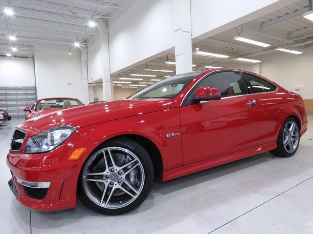 2015 Mercedes-Benz C-Class (Red/Red)