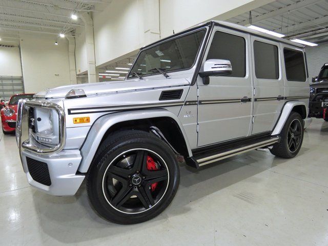 2016 Mercedes-Benz G-Class (Gray/Red)