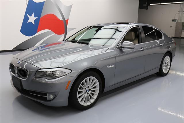 2012 BMW 5-Series (Gray/Tan)