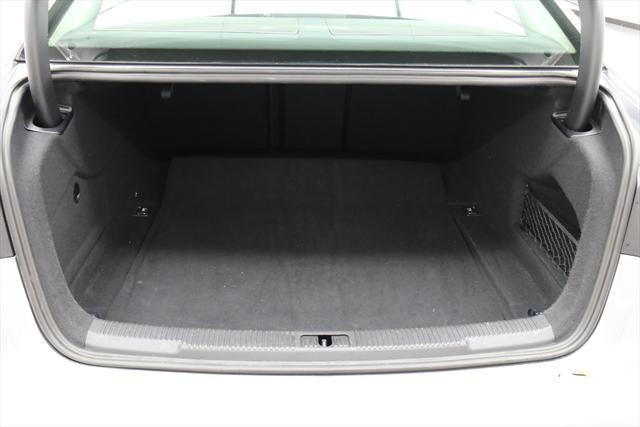 2016 Audi A6 (Silver/Black)
