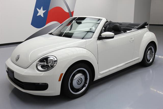 2013 Volkswagen Beetle - Classic (White/Black)