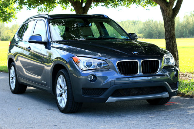 2013 BMW X1 (Gray/Tan)