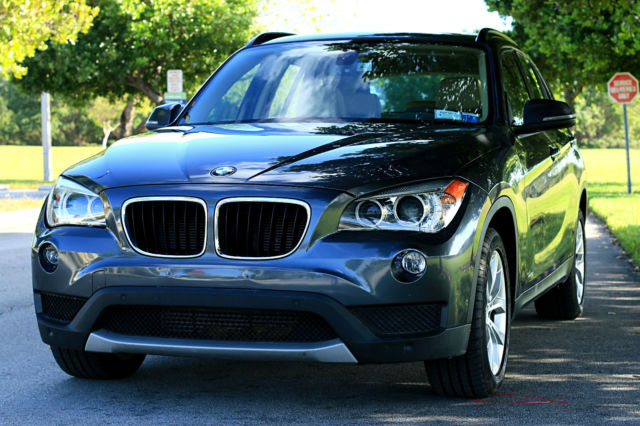 2013 BMW X1 (Gray/Tan)