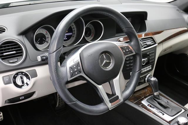 2013 Mercedes-Benz C-Class (Silver/Gray)