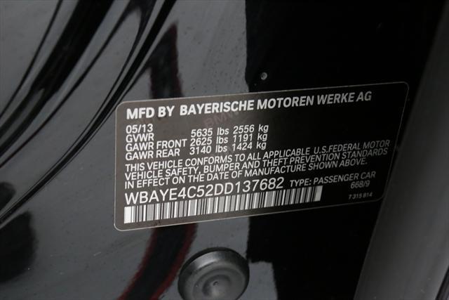 2013 BMW 7-Series (Black/Black)