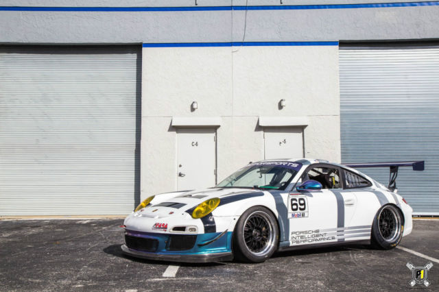 2012 Porsche 911 (White/White)