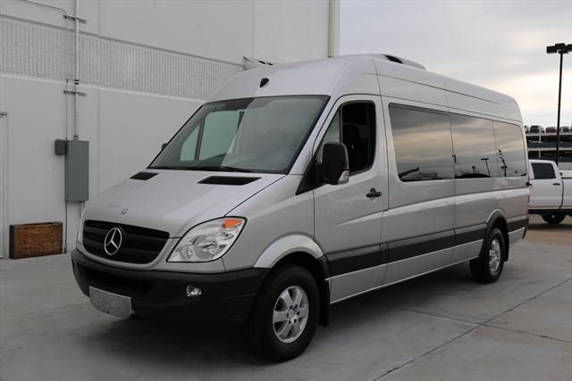 2013 Mercedes-Benz Sprinter (Silver/Black)