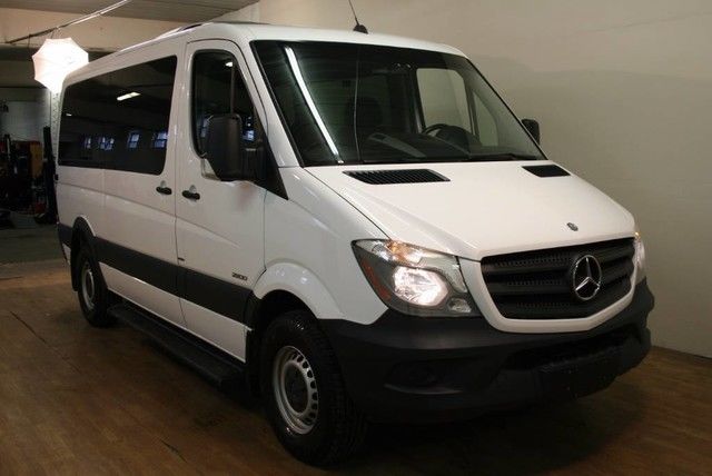 2014 Mercedes-Benz Sprinter 2500 Passenger Vans (White/Black)