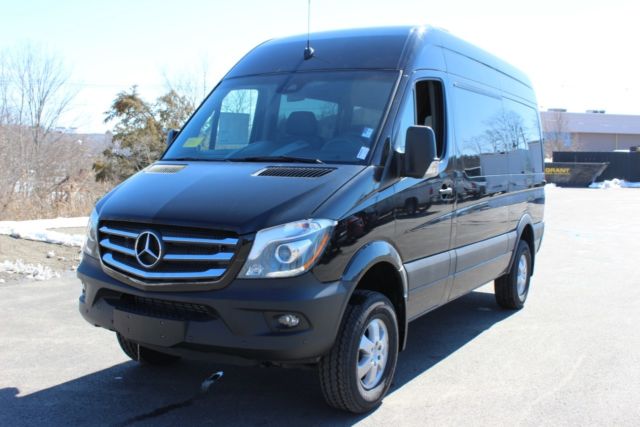 2016 Mercedes-Benz Sprinter (Black/Black)