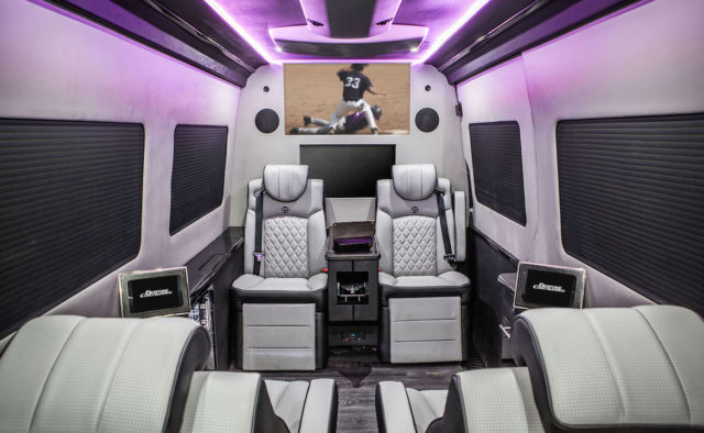 2013 Mercedes-Benz Sprinter (Black/Black)