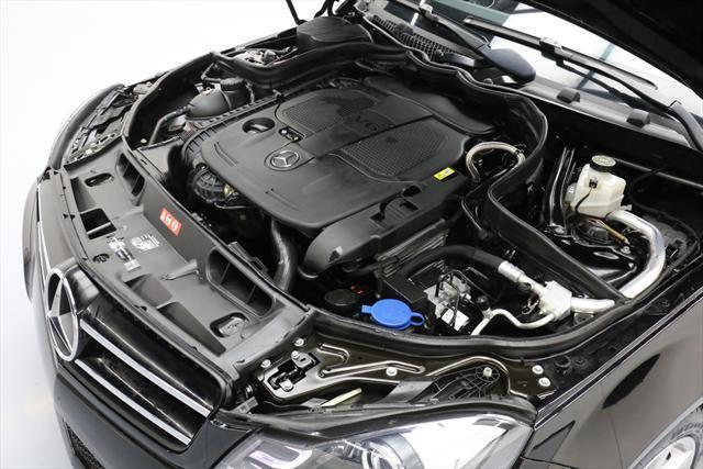 2015 Mercedes-Benz C-Class (Black/Red)