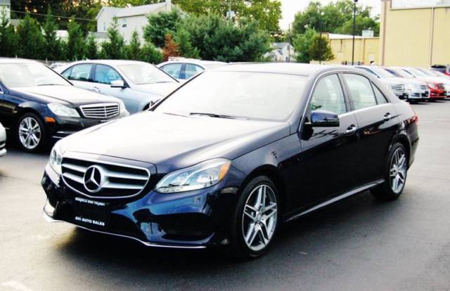 2014 Mercedes-Benz E-Class (Blue/Beige)