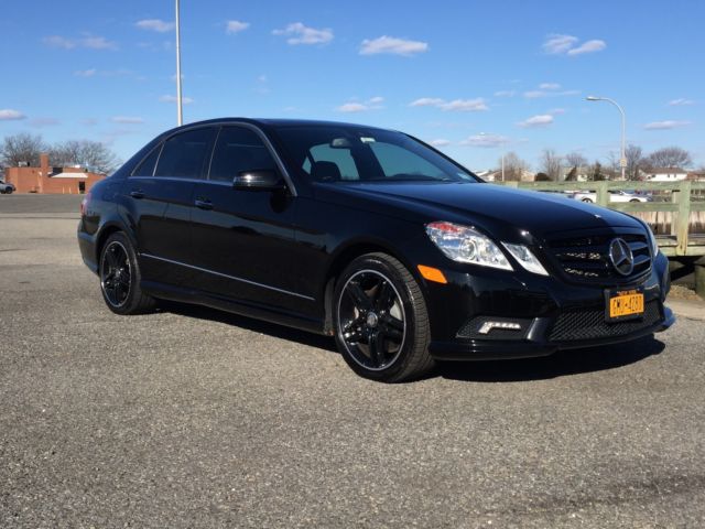 2011 Mercedes-Benz E-Class (Black/Black)